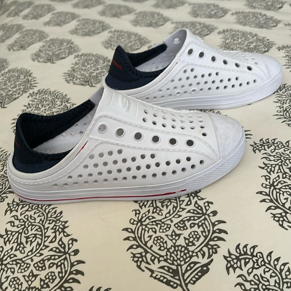 Sketchers Foamies, unisex kids  size 1